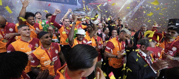 RAMS Park'ta şampiyonluk şöleni 