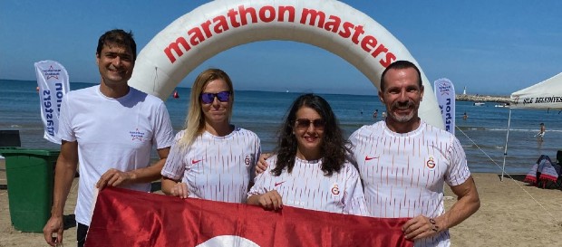 Master yüzücülerimizden 12 altın, 2 gümüş, 2 bronz madalya!