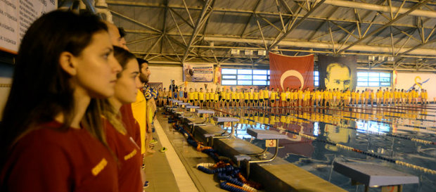 Canan Ateş Yüzme Yarışları başladı