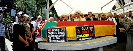 Coşkun Özarı'yı Sonsuzluğa Uğurladık
