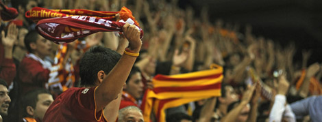 Abdi İpekçi Spor Salonu'nda Seri Devam Ediyor