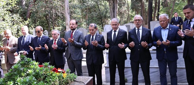 Kurucumuz Ali Sami Yen, kabri başında anıldı