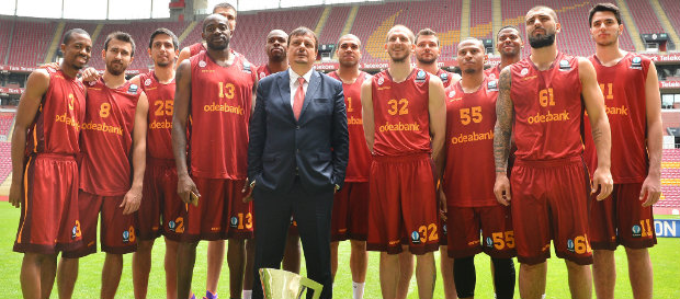 Ergin Ataman: Şimdiden Herkes Kombinesini Alsın