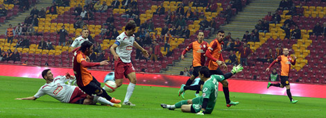 Maça Doğru: MP Antalyaspor Galatasaray