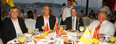 GSYİAD'dan İftar Yemeği