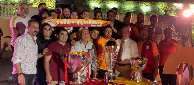 Şampiyonluk coşkusu Kıbrıs'ta yaşandı