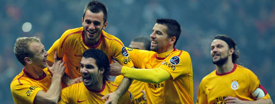 Maça Doğru: Galatasaray  KDÇ Karabükspor