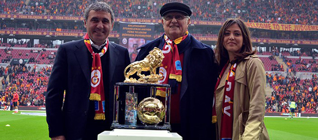 "Galatasaray Efsanelerini Anıyor, Türk Telekom Dünyaya Duyuruyor" Projesi Ödül Aldı