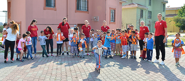 Kadın Basketbol Takımımızdan Anlamlı Ziyaret 