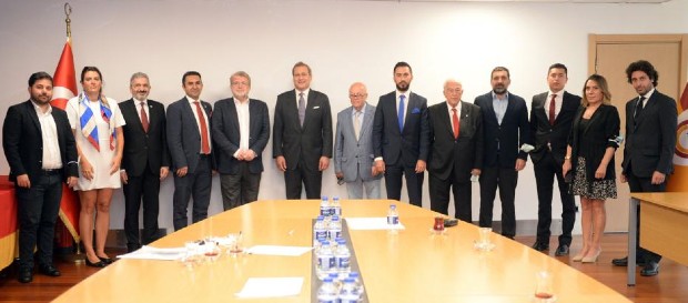 1905 Kültür Sanat ve Spor Derneği’nden Başkan Burak Elmas’a ziyaret