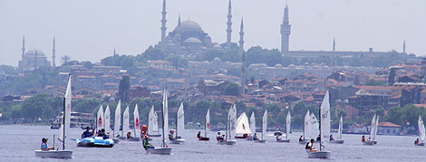 Haliç Yelken Yarışları Yapıldı
