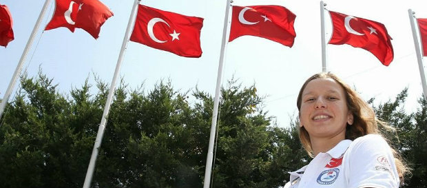 Nida Eliz Üstündağ’dan yeni Türkiye rekoru