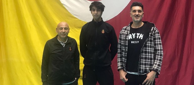 Selim Yıldız Galatasaray voleybol altyapısına transfer oldu