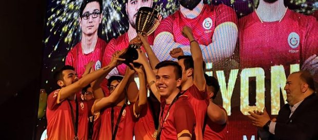 Zula Süper Lig 3. Sezon Şampiyonu Galatasaray Espor!