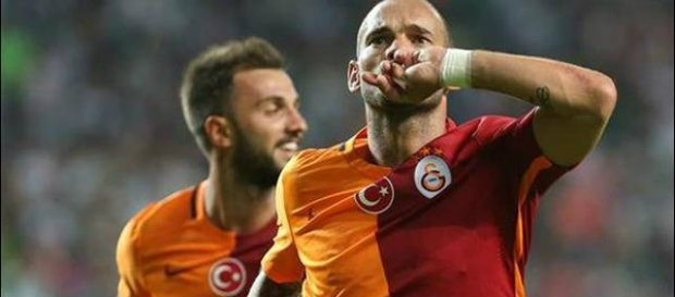 Wesley Sneijder İkinci Kez Baba Oldu