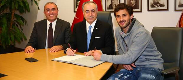 Marcelo Saracchi ile sözleşme imzalandı