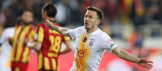 "100. maçımda gol attığım için mutluyum"