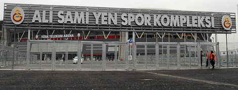 "Ali Sami Yen Spor Kompleksi" Tabelası Takıldı