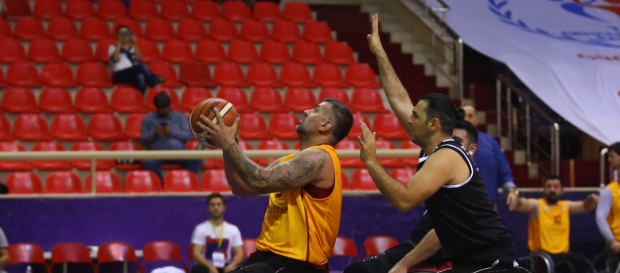 Galatasaray 74 - 72 Beşiktaş