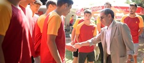 Başkanımız Dursun Özbek, Küçükçekmece Kürek Tesisleri'nde sporcularımızla buluştu