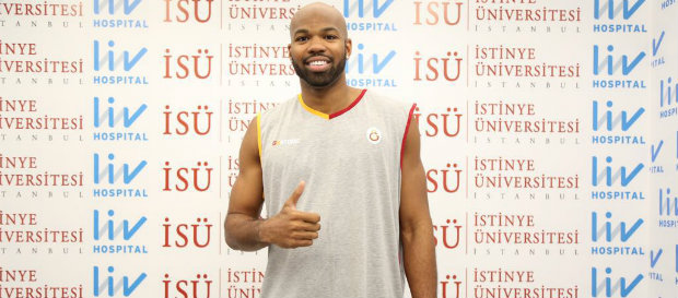 Alex Tyus ve Deon Thompson Sağlık Kontrolünden Geçti