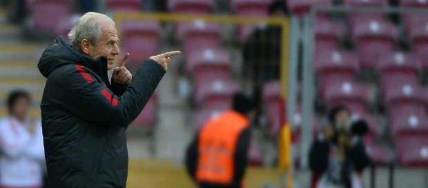 Mustafa Denizli Akhisar Belediyespor Maçını Değerlendirdi