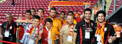Taraftarlarımız Sahadaydı