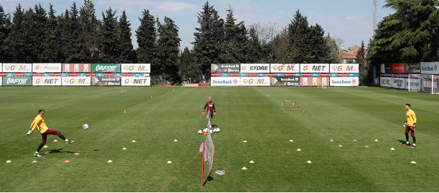 Galatasaray returns to training ground after COVID-19 hiatus
