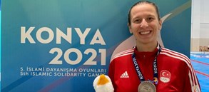 Yüzücümüz Nida Eliz Üstündağ’dan 5. İslami Dayanışma Oyunları’nda gümüş madalya
