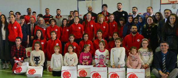 Basketbolcularımızdan anlamlı ziyaret