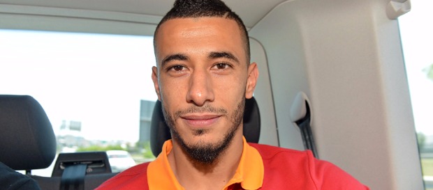 Belhanda taraftarların sorularını yanıtladı