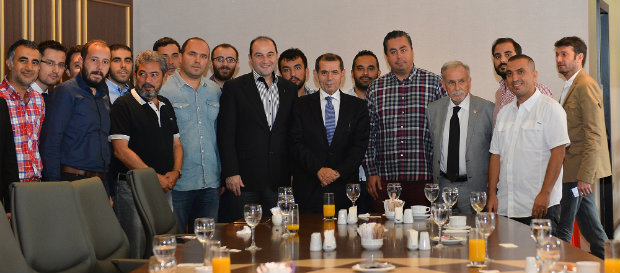Başkan Dursun Özbek Basın Mensuplarıyla Biraraya  Geldi 