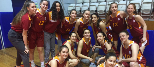 Yıldız kız | Banvit 52-67 Galatasaray