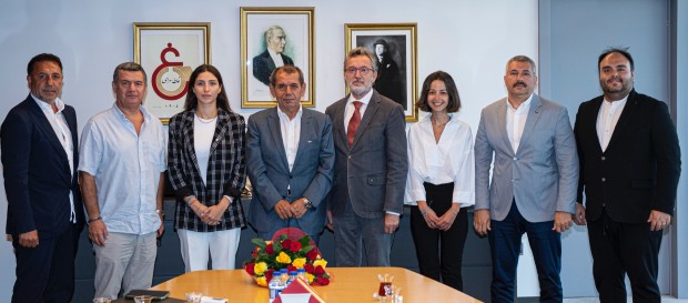 Galatasaray Düşünce Derneği’nden Başkanımız Dursun Özbek’e ziyaret