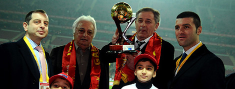 Tarık Hodzic Türk Telekom Arena'daydı