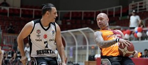 Beşiktaş 83-60 Galatasaray Fuzul