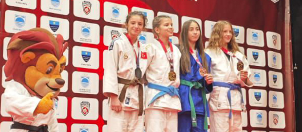 Ahsen İdil Öztürk Avrupa Açık Judo Turnuvası’nda ikinci!