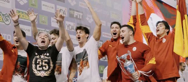 YÜZMEDE TÜRKİYE ŞAMPİYONU GALATASARAY!