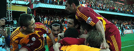ŞAMPİYON GALATASARAY... Galatasaray 2 G.Oftaşspor 0