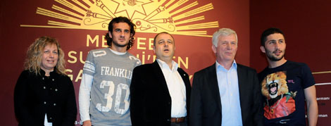 Futbol Takımımız "Galatasaraylı Ressamlar"ı Ziyaret Etti