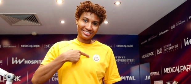 Angel McCoughtry sağlık kontrolünden geçti