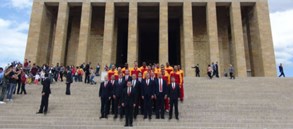Şampiyonlar Ata’nın Huzurunda