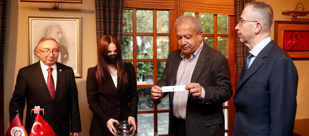 Başkan adayları renk seçimi yapıldı