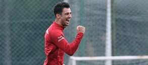 Léo Dubois: "Galatasaray'da şampiyonluklar yaşamak istiyorum"