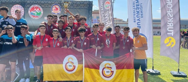 U18 Atletizm Takımımız Spor Toto Kulüplerarası U18 Ligi’ni üçüncü sırada tamamladı 