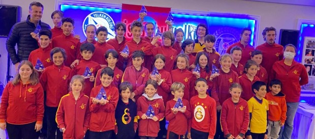 İstanbul il sezonunu 14 kupa ile açtık