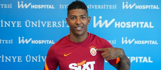 Patrick van Aanholt sağlık kontrollerinden geçti