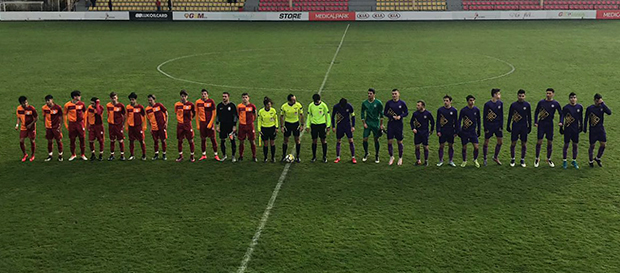 Futbol Akademisi'nden 5'te 5