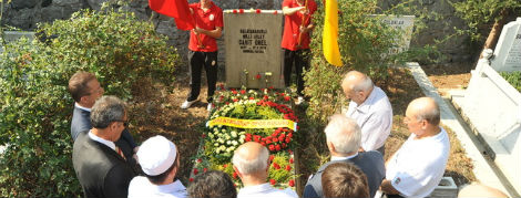 Cahit Önel'i Kabri Başında Andık