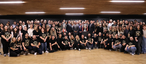 Galatasaray ailesi çifte kupa zaferini RAMS Park’ta kutladı